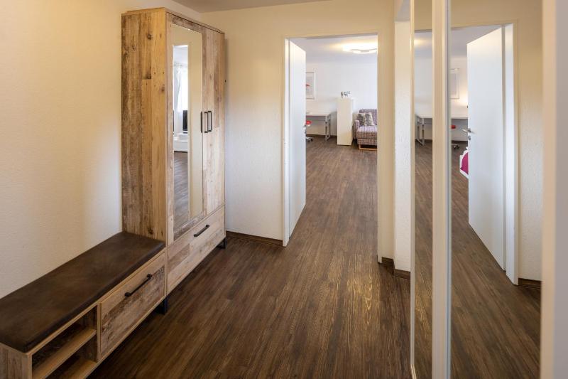 One-Bedroom Apartment image 2