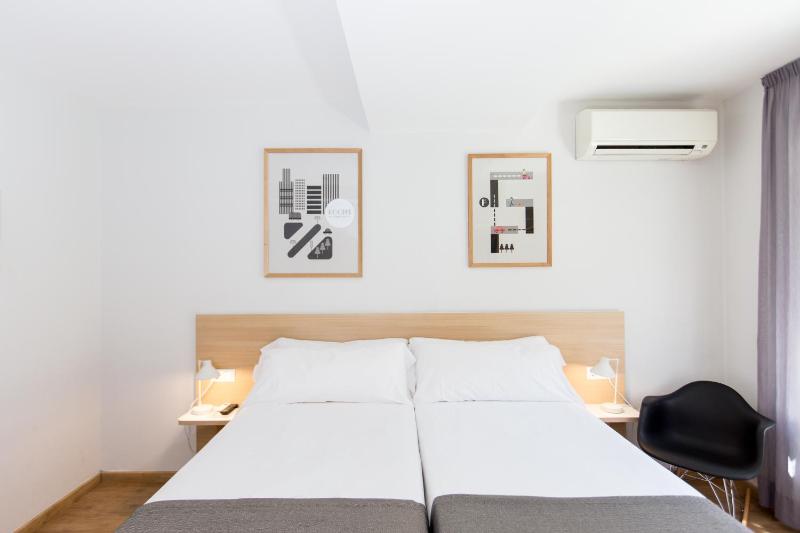 Triple Room image 4