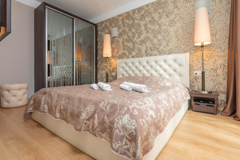 Standard One-Bedroom Apartment image 4