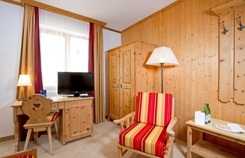 Economy Single Room image 4