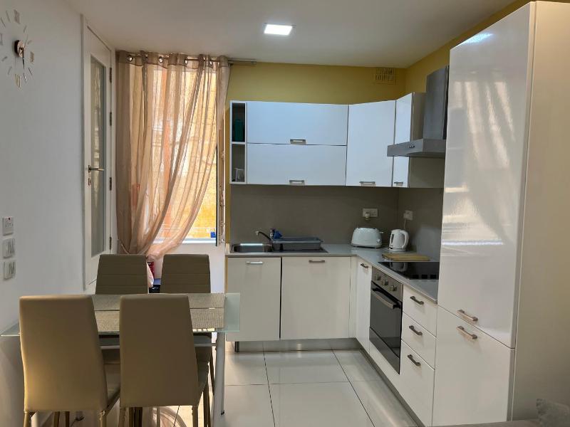 St. Elmo Apartments - image 4