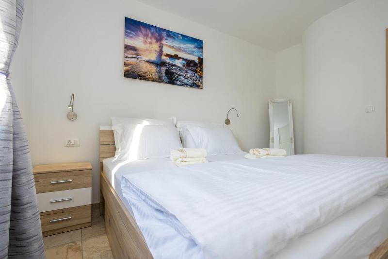 Holiday house TOIĆI - image 34