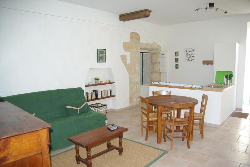One-Bedroom Cottage image 4