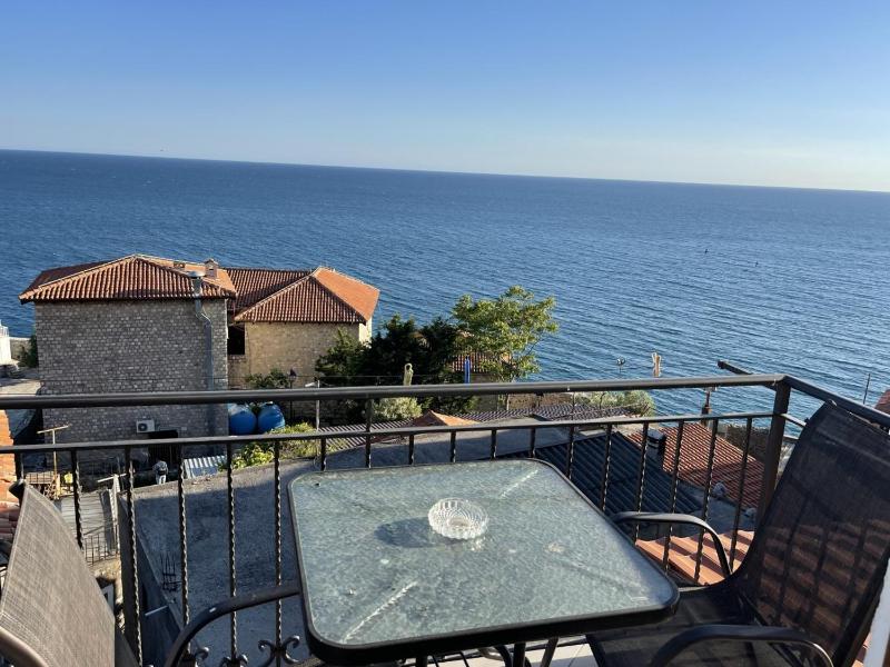Apartment with Sea View image 4