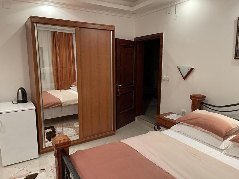 Superior Double Room with Sea View image 3