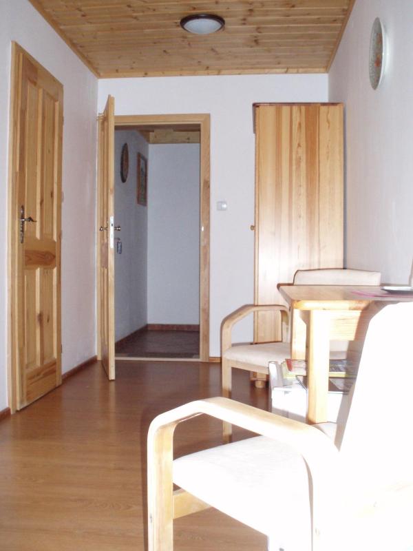 Twin Room image 2