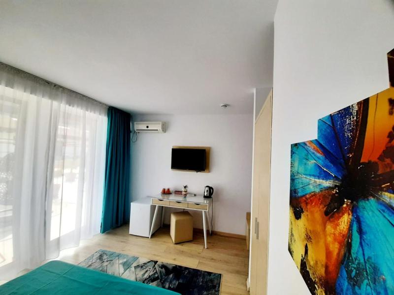 Double Room image 2