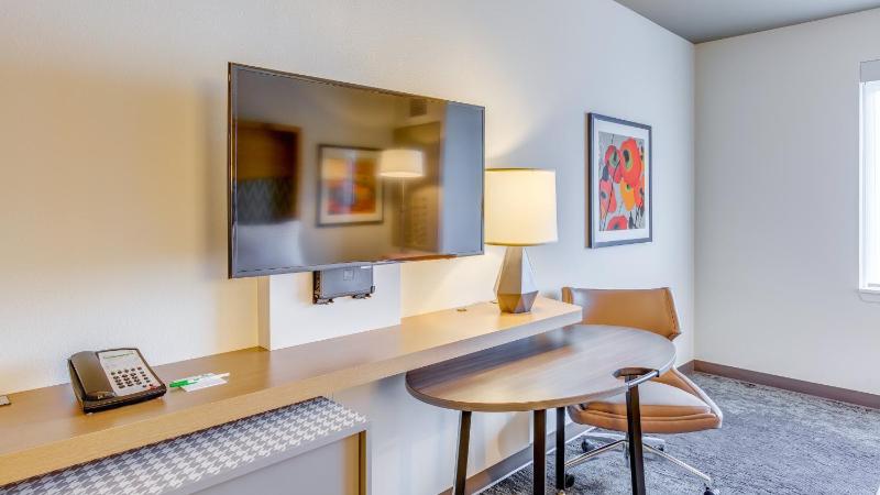 Standard Room image 4