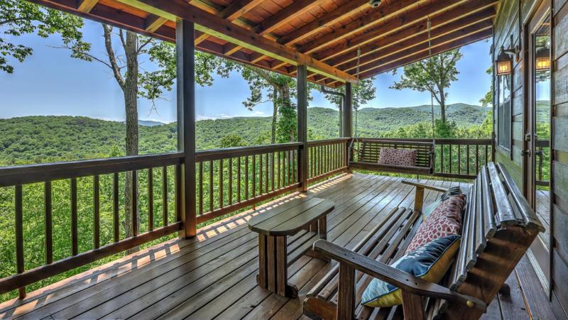 High Country Hideaway- Pet Friendly | Close to Town | Large Hot Tub | Outdoor Fireplace - image 36