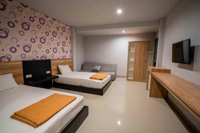 Lushy Hostel Canggu - image 43