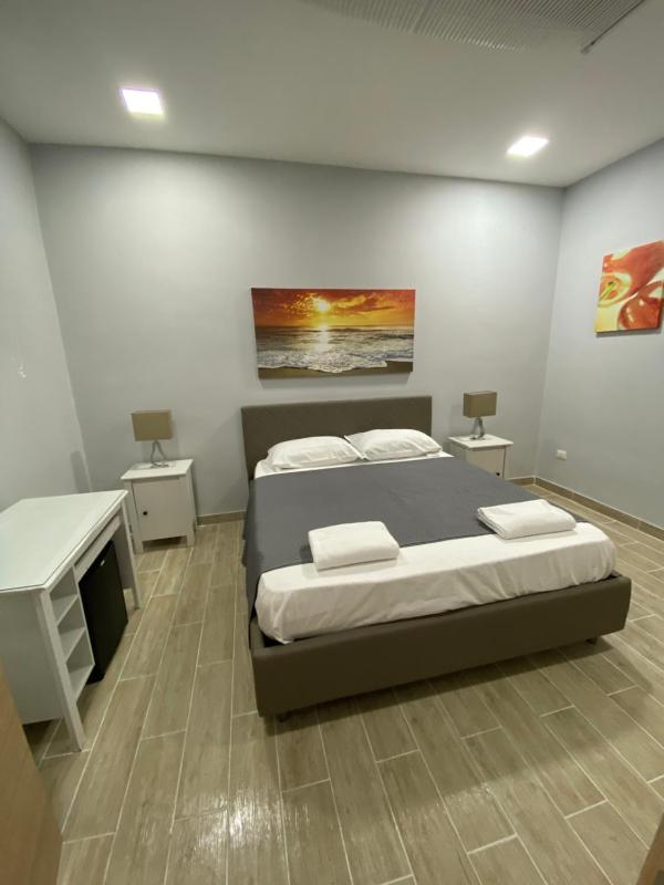 Double Room image 1