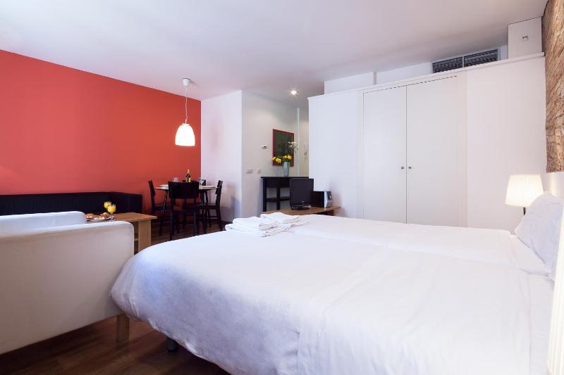 Inside Barcelona Apartments Sants - image 8