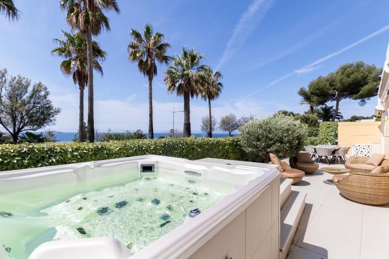 Le Palm Beach - image 1