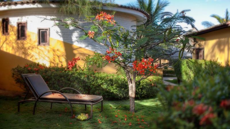 Bungalow with Garden View