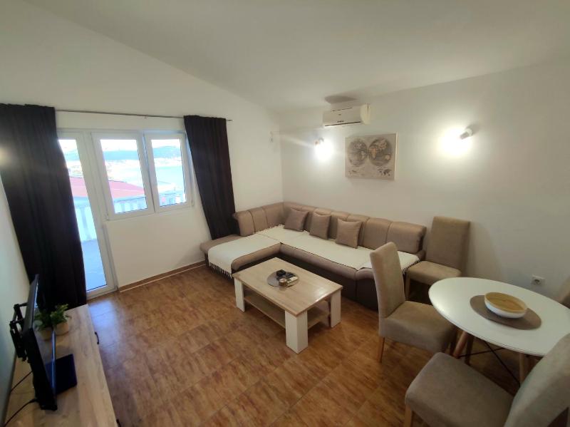 Apartmani Durovic - image 12