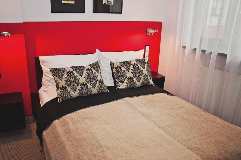 Quadruple Room image 2