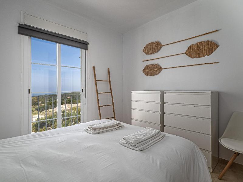 Small Oasis 2366 Sea View - image 7
