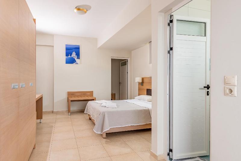 Superior One-Bedroom Apartment image 2