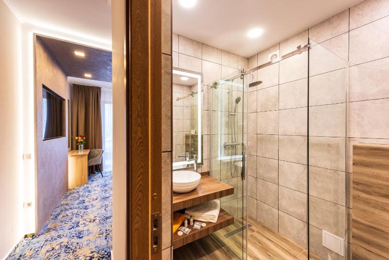 Junior Suite image 4