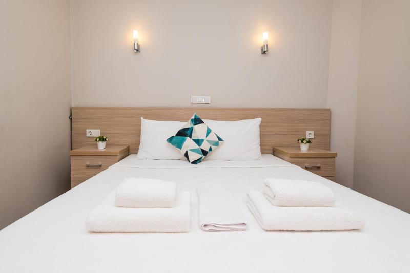 Double Room with Balcony image 1