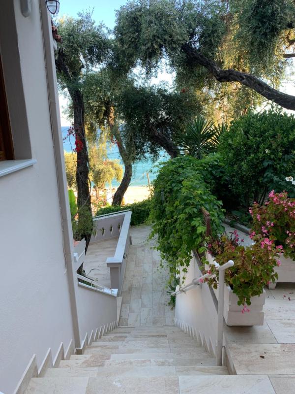  Junior Suite with Balcony and Sea View image 2