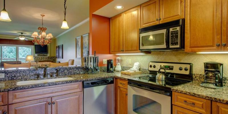 Two Bedroom Riverview Condo - One King, Two Queens image 2