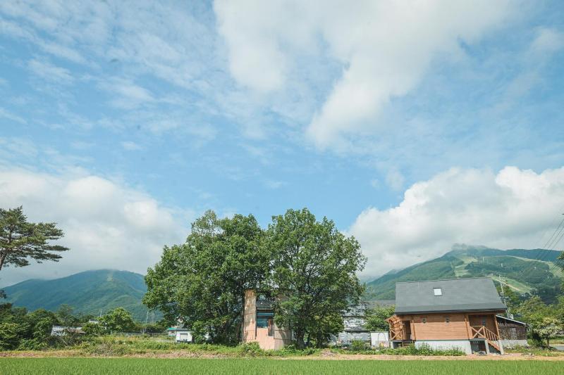 Oval Mountain Lodge - image 3