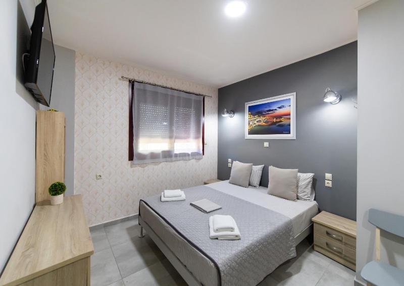 Economy Double Room image 1
