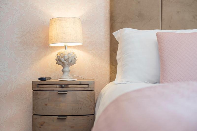 King Room image 4