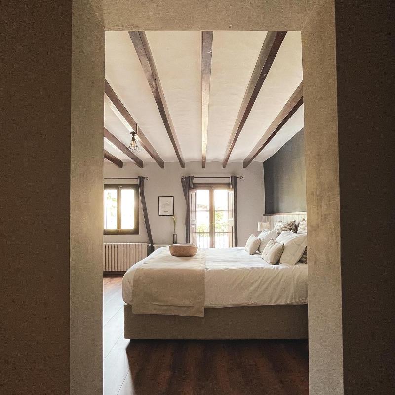Double or Twin Room with Mountain View image 1