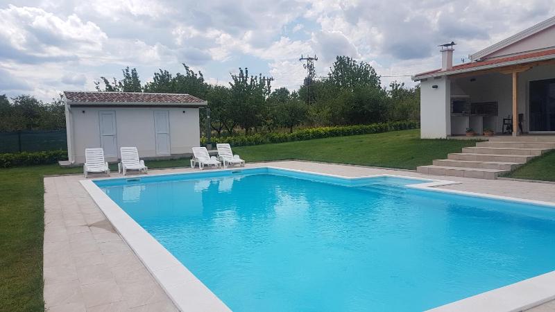 Villa Lavender with swimming pool - image 13