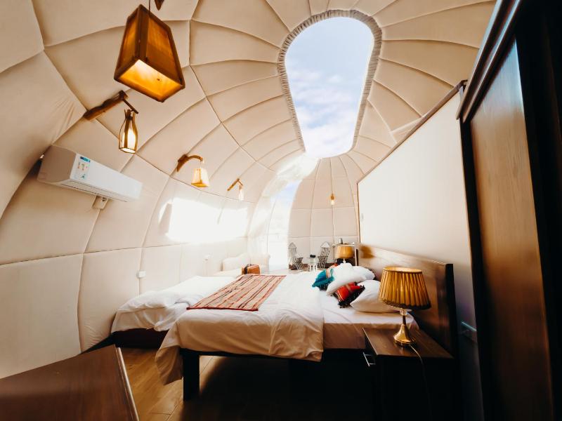 Rum Oasis Luxury Camp Images