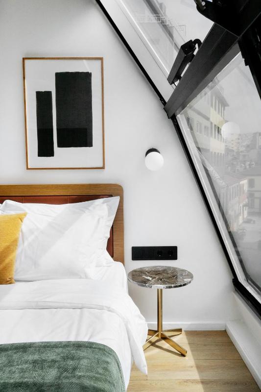 Single Loft image 1