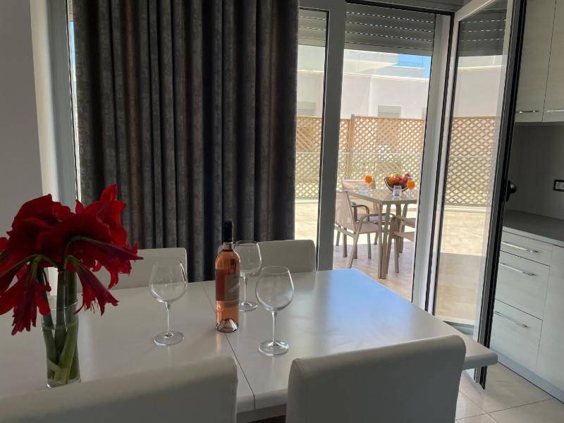 Luxury Sea View Apartaments - image 1
