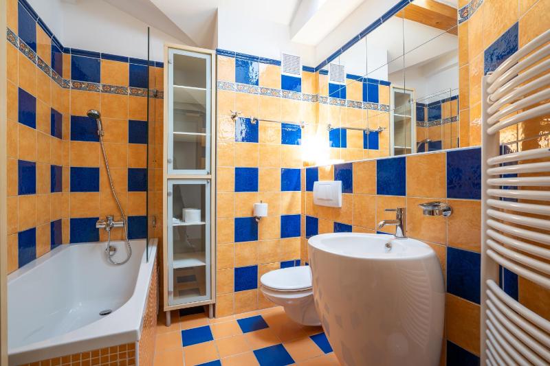 Suite with Balcony image 3