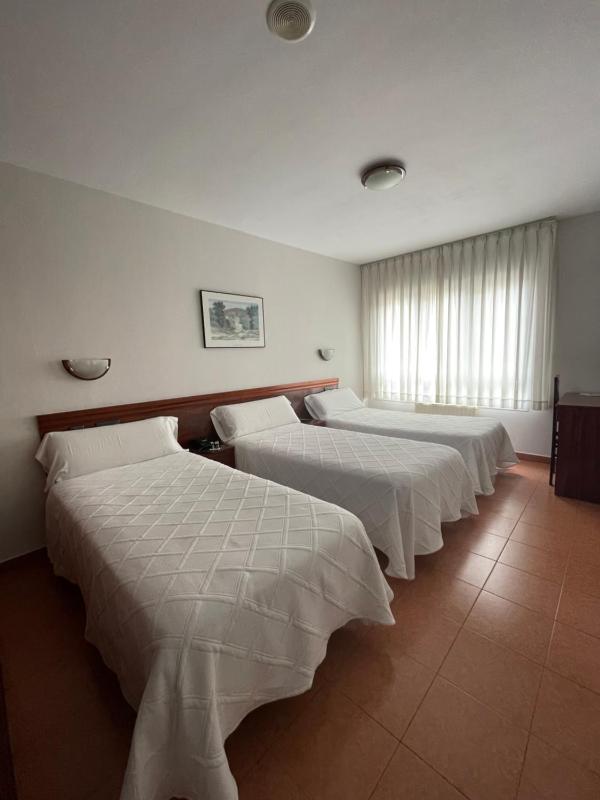 Triple Room image 2