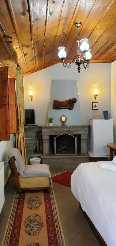 Double Room image 2