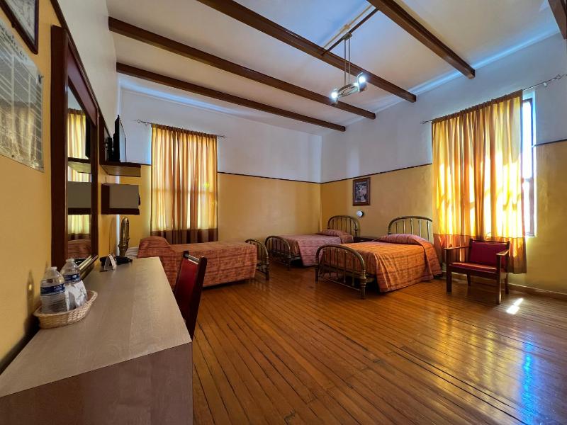 Hotel Isabel - image 27