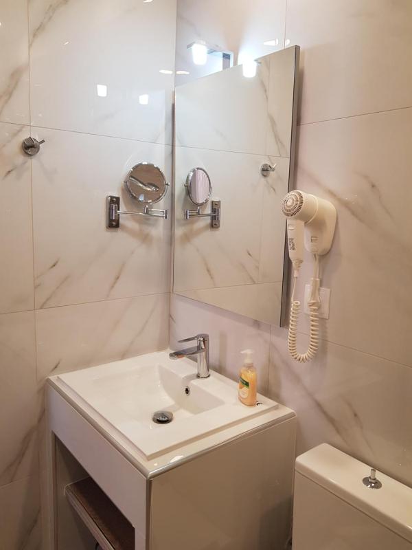 Superior Triple Room with Sea View image 3