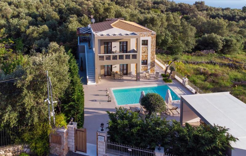 Valtos Beach Hotel - image 8