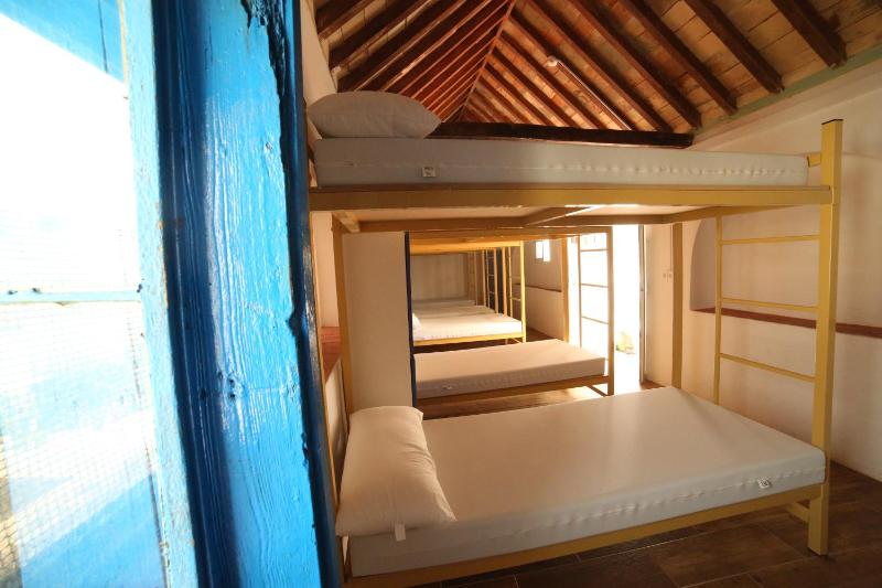 Wake up in Tarifa Hostel & Restaurant Lounge - image 30