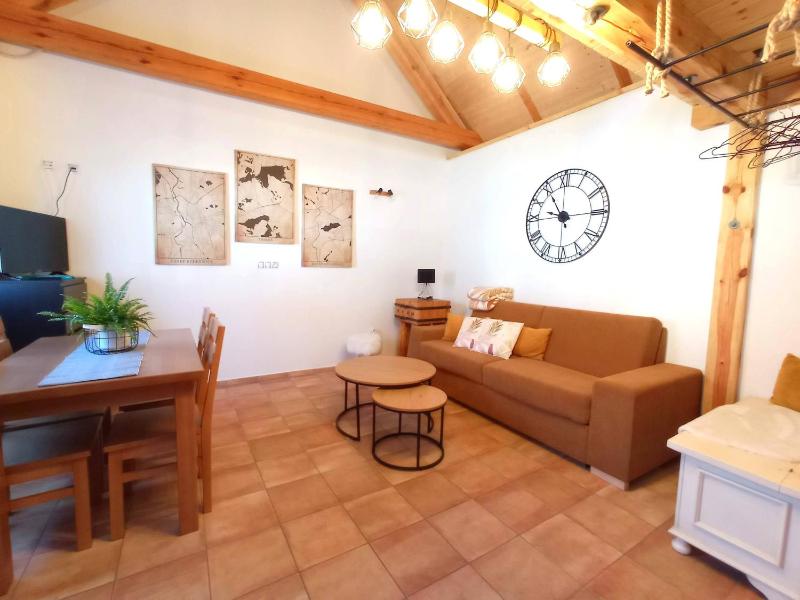 Maisonette image 1