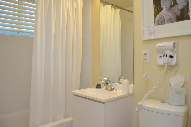 Two-Bedroom Suite image 2