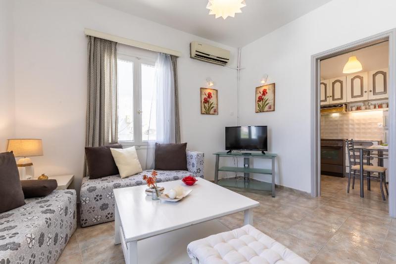 Marialena Rooms - image 18