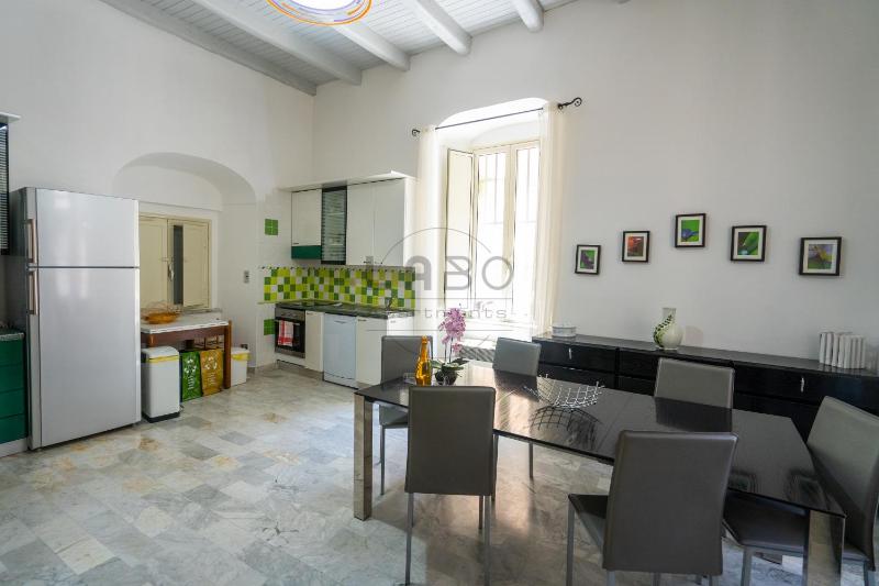 Eirene Exclusive Apartment - image 2