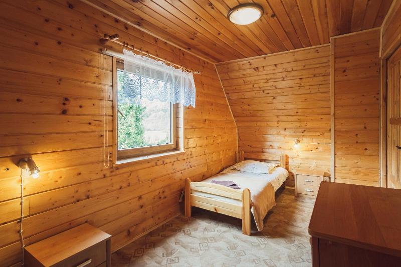 Three-Bedroom Chalet image 3