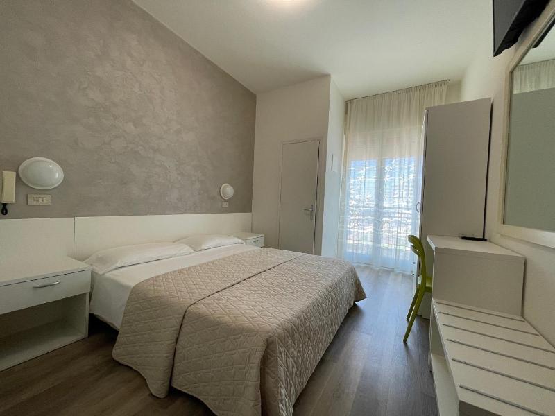 Hotel Cristina - image 46