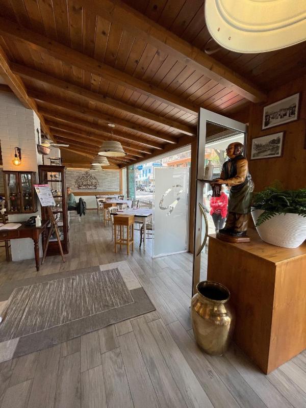 Hotel Cristina - image 16