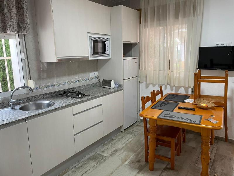 Apartamentos Bolonia Paraiso - image 8