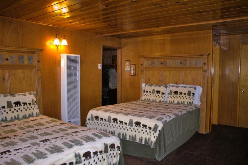 Suite (6 Persons) image 3